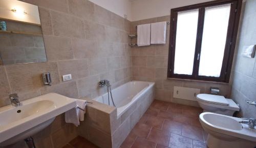 Apartment with Garden View