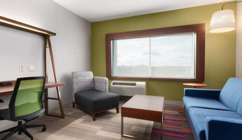 Suite with Two Beds - Non-Smoking