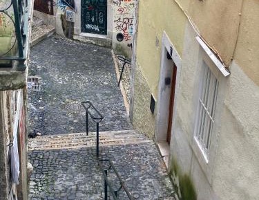 Single Room with Shared Bathroom