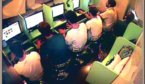 Single Bed in 10-Bed Dormitory Room