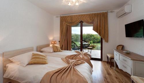 Two-Bedroom Apartment with Terrace