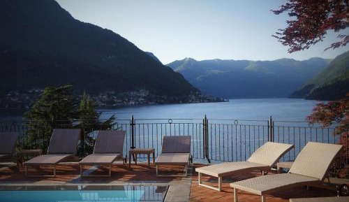 Apartment with Lake View
