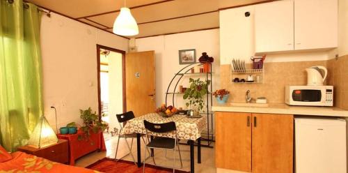 Quadruple Room with Private Bathroom