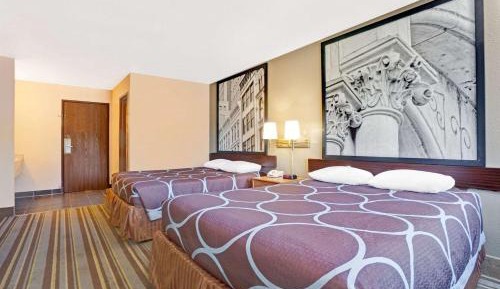 Queen Room with Two Queen Beds - Non-Smoking