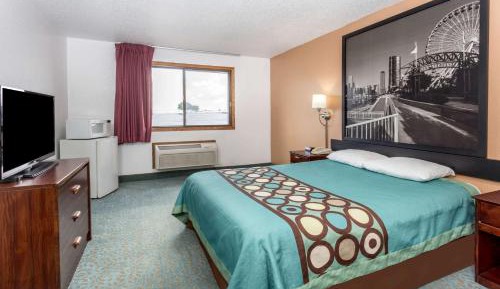 Queen Room - Non-Smoking