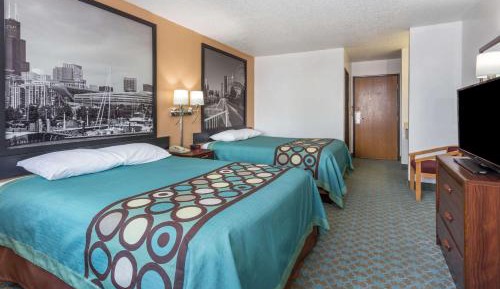 Queen Room with Two Queen Beds - Non-Smoking