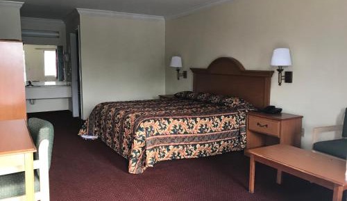 King Room - Non-Smoking