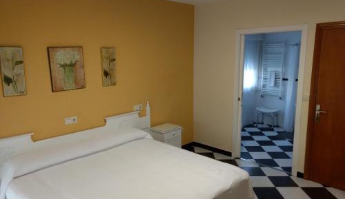 Double or Twin Room with Terrace