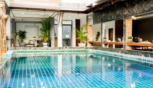 Deluxe Double Studio