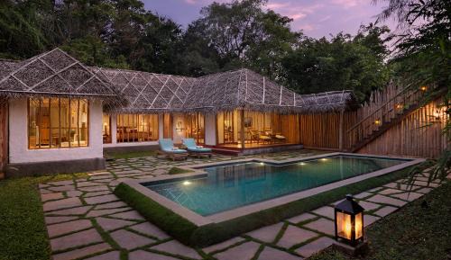Pool Reserve-Enjoy ₹5,000 resort credit for 2-night stays and ₹15,000 resort credit for 3 nights or more stays with our ‘Fresh & Green’ offer — valid for stays from 1st to 30th September 2025