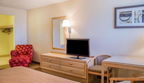 King Room - Non-Smoking