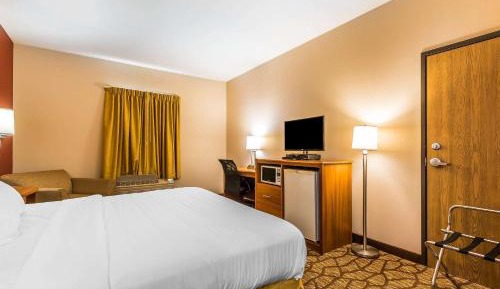 King Room - Accessible/Non-Smoking