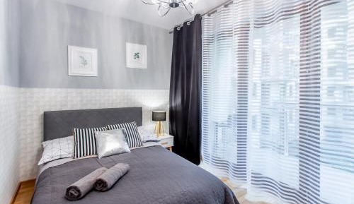 Standard Double Room with Shared Bathroom