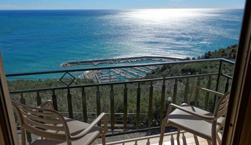 Double Room with Balcony and Sea View