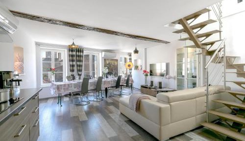 Apartment - Split Level