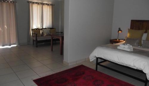 Deluxe Double Room (2 Adults + 1 Child)