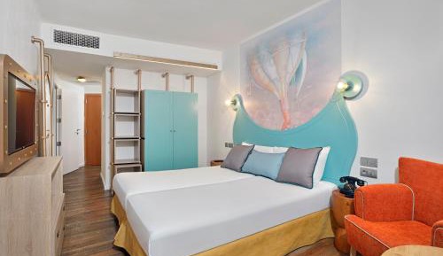Two-Bedroom Family Suite