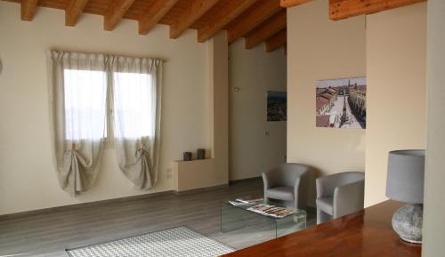 Single Room with Private Bathroom