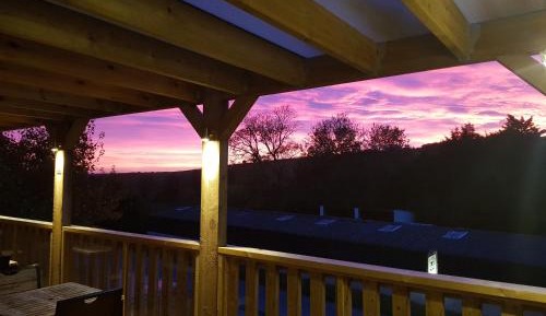 One-Bedroom Chalet with En-Suite