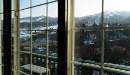 Duplex Family Room (6 adults)