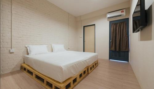 Double or Twin Room with Terrace