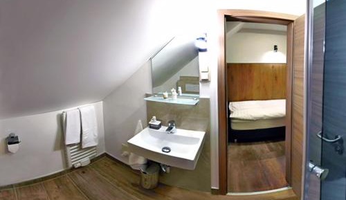 Small Single Room