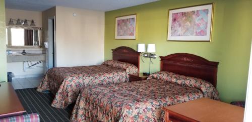 Double Room with Two Double Beds - Smoking