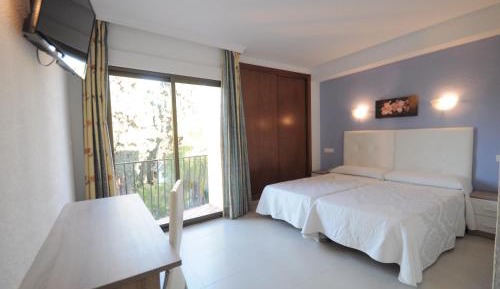 Twin Room with Balcony