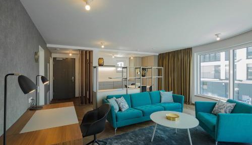Deluxe Apartment