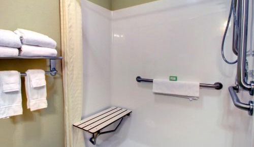 Queen Room with Two Queen Beds - Disability Access