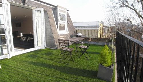 Two-Bedroom Apartment with Garden