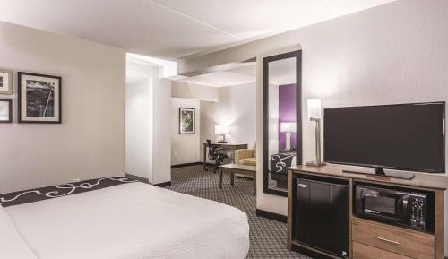 King Room with Sofa Bed