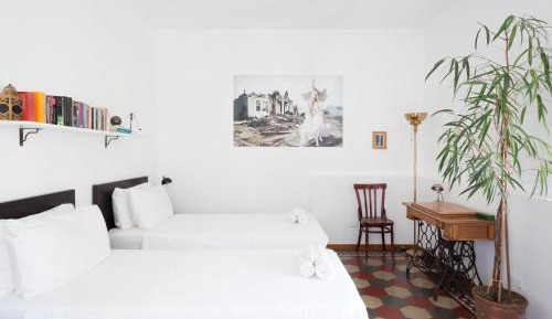 Double or Twin Room with Private Bathroom