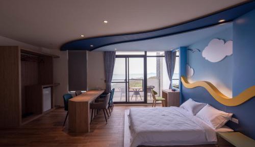 Family Room with Sea View