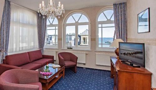 Two-Bedroom Apartment with Sea View - First Floor left