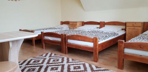 Economy Quadruple Room with Shared Bathroom
