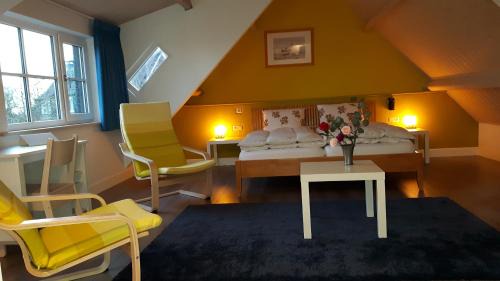 Basic Triple Room