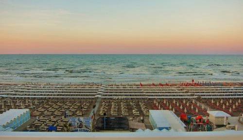 Double or Twin Room with Balcony and Sea View