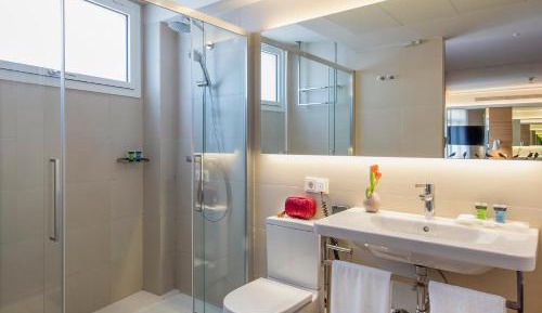 Deluxe Double Exterior