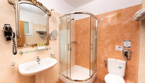 Suite (2 Adults) with Sea View