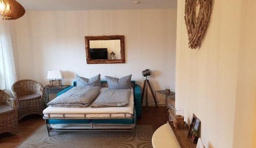 Apartment with Mountain View