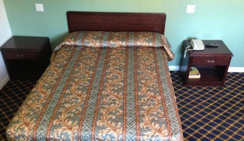 King Room - Non-Smoking