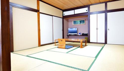 Japanese-Style Quadruple Room