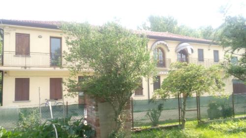 Two-Bedroom Apartment (4 Adults)