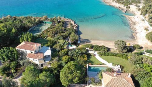 Villa - Beach Front