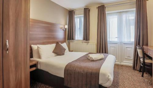 Superior Double Room with Balcony