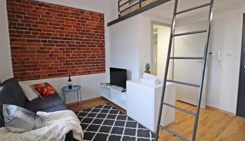 Apartment with Shower