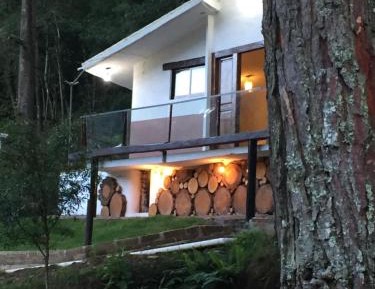 Standard Twin Room with Mountain View