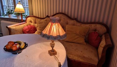 Twin Room with Private External Bathroom