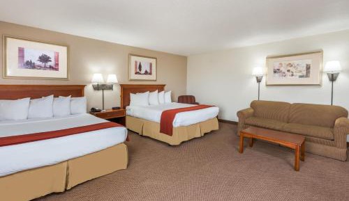 Family Studio Suite - Non-Smoking